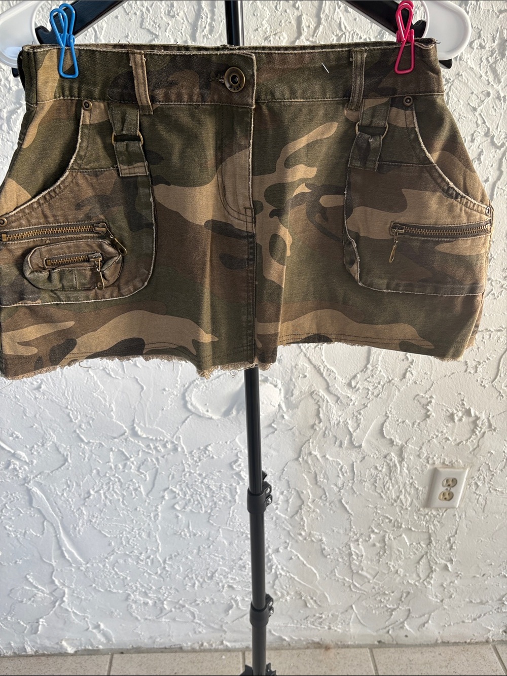 The Vintage Twin NWT Camo Mini Skirt Cargo Zip Pocket Size L
